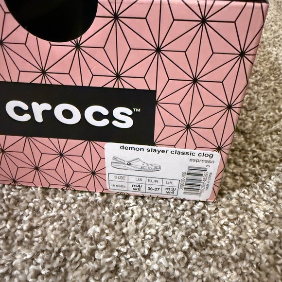 Nezuko demon slayer crocs - Picture 5 of 5